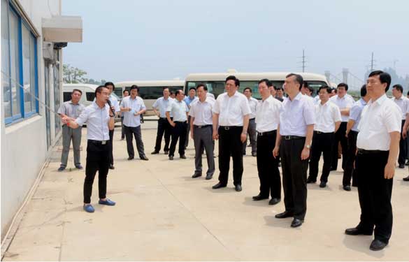 常州市委书记阎立一行来凯发k8集团督查西厂区三期项目建设