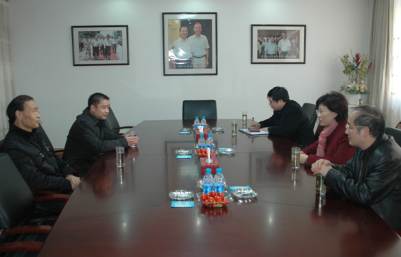 溧阳市委书记韩立明新春走访凯发k8