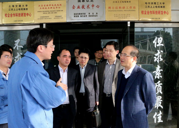 溧阳市委常委、常务副市长周卫中来凯发k8集团督查